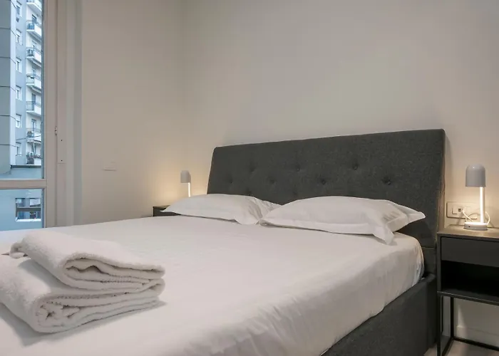 I-host - Modern 1br With Balcony Near Sempione Apartment