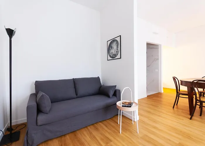 Youhosty - Porta Romana 51 *