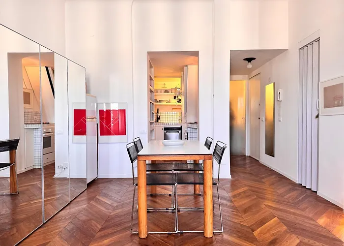 Pergolesi Nest - Authentic - Station *