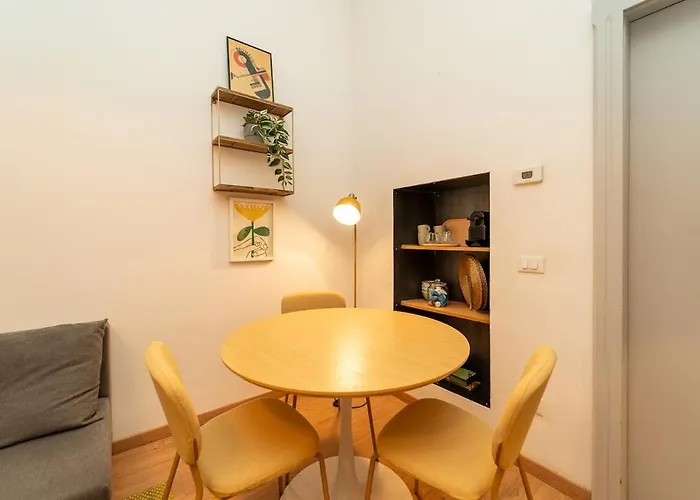 The Artist's Nest - On The Navigli *