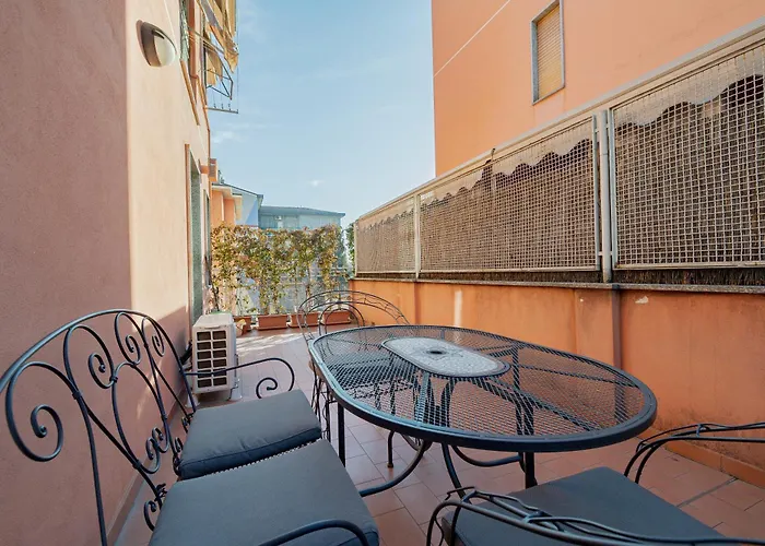 アパート Modern One-bedroom With Terrace - Naviglio Martesana