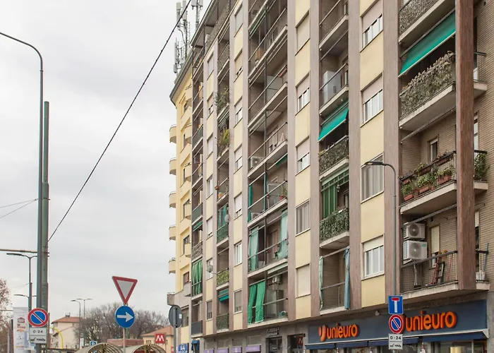 Corvetto Modern - Steps From M3 Corvetto *