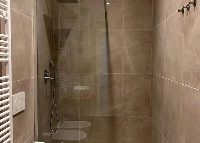 Apartment Modern And Bright House 20 Minutes From The Duomo Milan