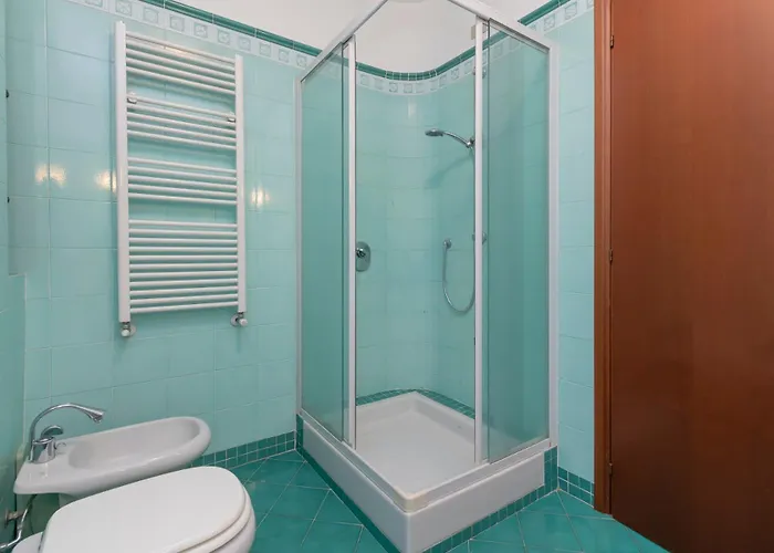 아파트 Metro 4 Spacious And Bright Three-room 밀라노