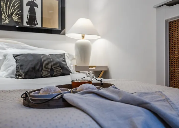 The Seven Stars - Montenapoleone Milão