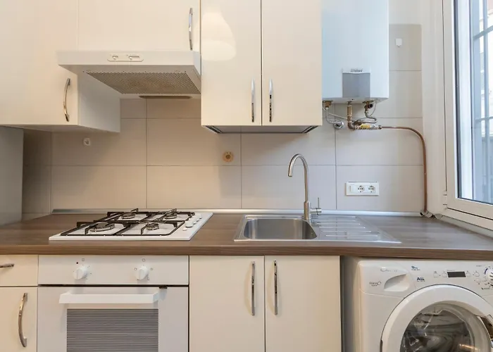 Comfortable Two-room Porta Romana M3