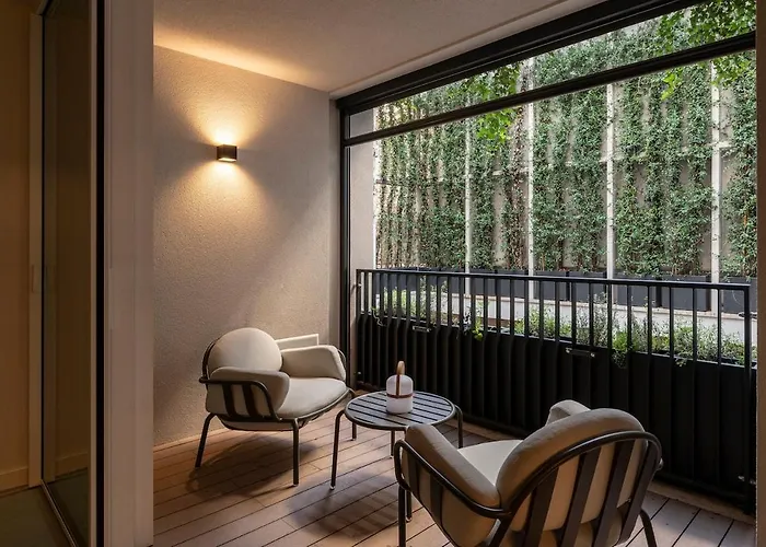 Quiet Luxury Retreat Design & Comfort Al Duomo Apartamento Milán