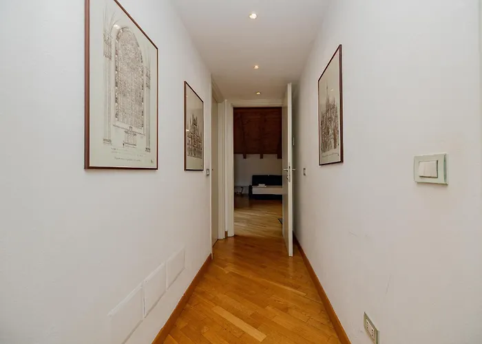 Bnbest Walk In Duomo 4-6 Pax Apartman *