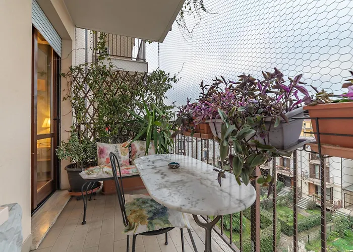 Lägenhet 5' From Bocconi With 2 Bedr And 2 Bathr Milano