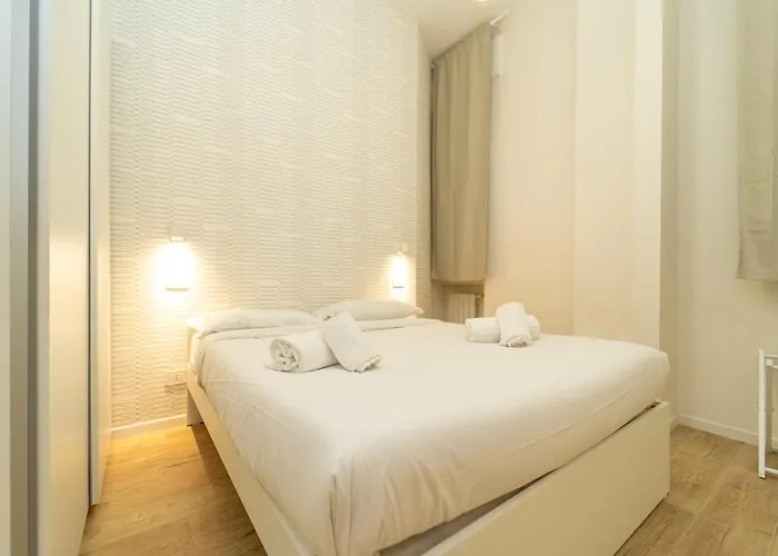 Elegant In The Center With Smarttv Wifi