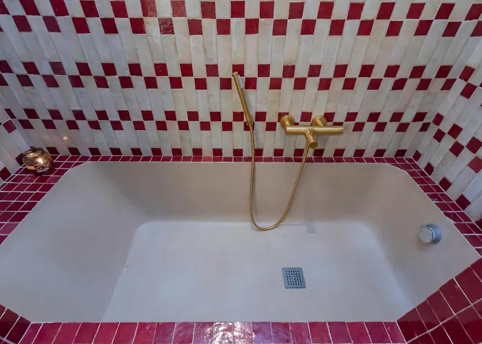 M4 Elegance And Style Near The Metro Апартаменты Милан