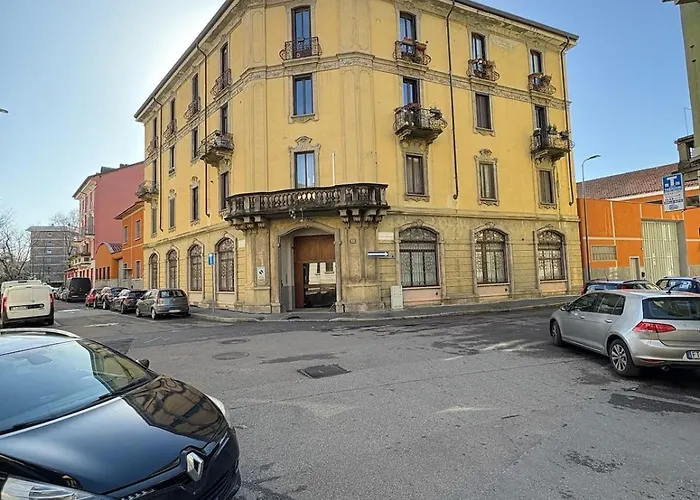 Premium Duomo Metro1, Comolake Trains11 Daire Milano