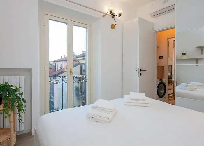 Bright Top-floor With Private Terrace 아파트 밀라노