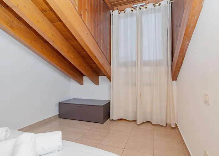 Bnbest Tricolore 6 Pax 140 Sqm Lägenhet *