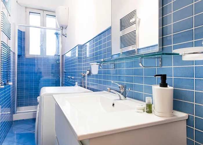 Easylife - - Lovanio 10 - Brera *