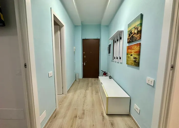 Lucania Azzurra Apartment, Elegante E Confortevole, Con Metro M3 Sotto Casa, Collegamento Diretto A Duomo Di E Stazione Διαμέρισμα