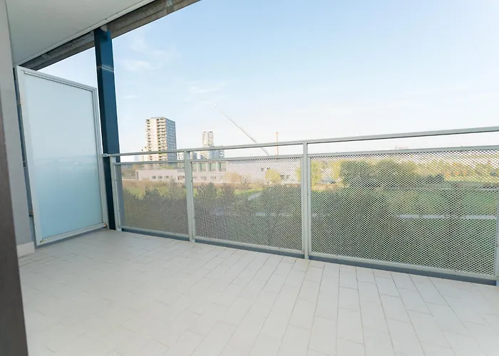 דירה 3br With Large Terrace - 800m From San Leonardo M1