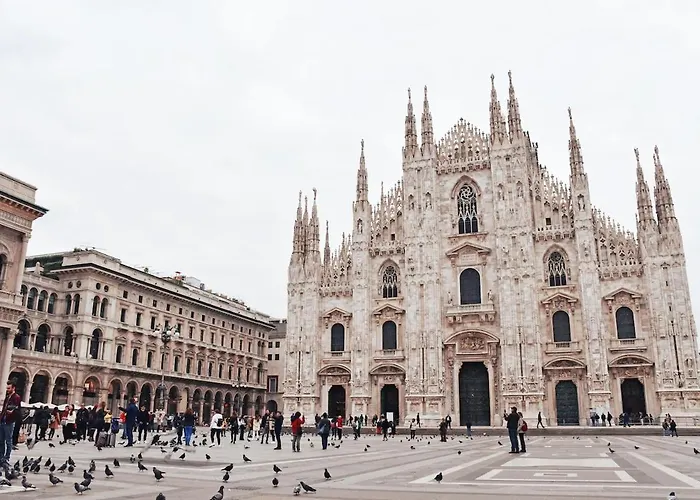San Siro Duomo Park Free