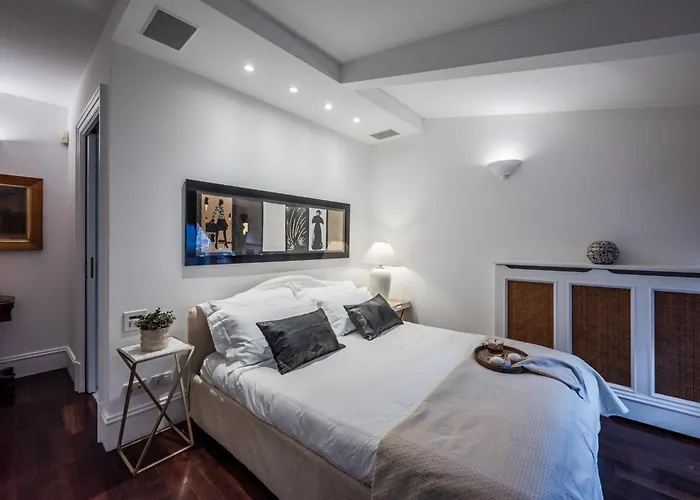 The Seven Stars - Montenapoleone Appartement *