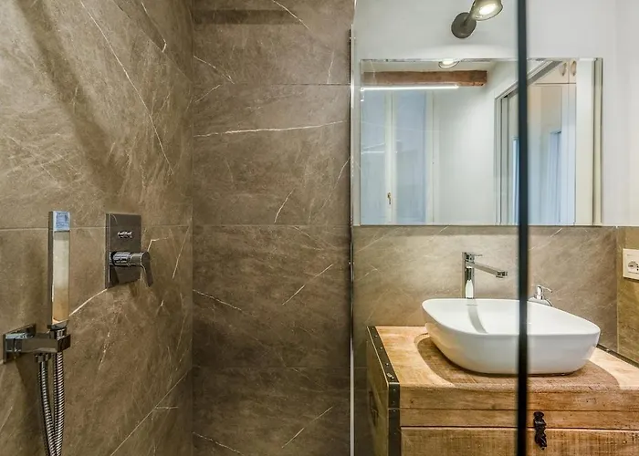 Stylish With Balcony - Brera Milan