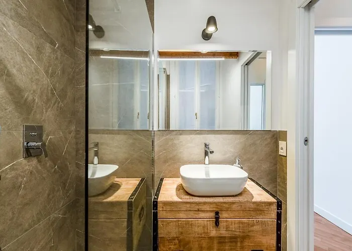 Stylish With Balcony - Brera Apartament *