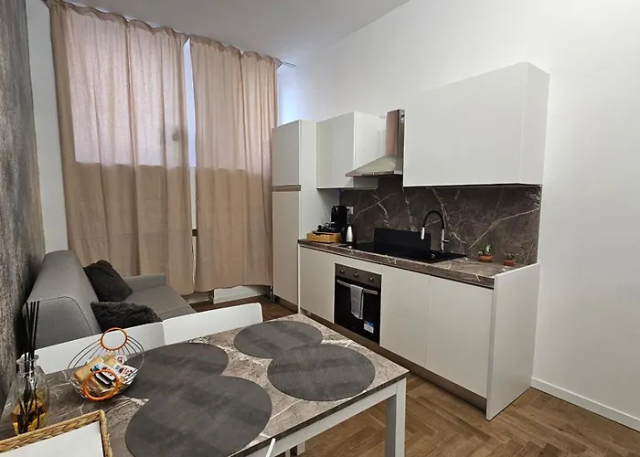 Navigli Gem * מילאנו