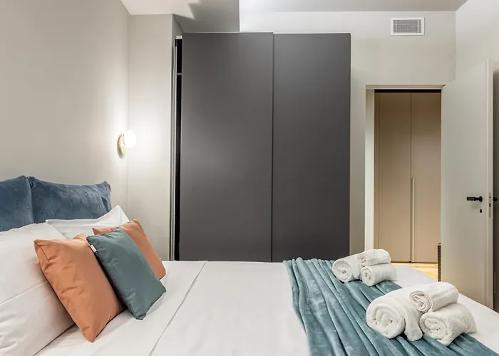 Luxury Modern Near Duomo - Exclusive & *