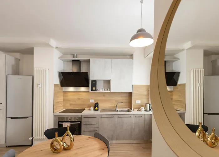 Art - Bocconi Near Train Station, Navigli