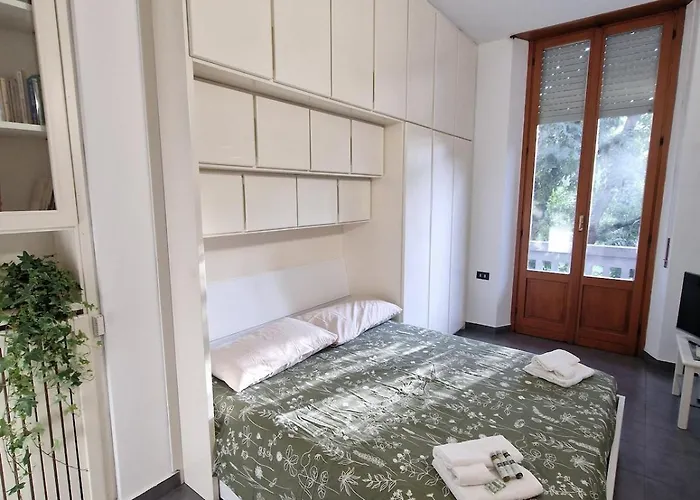 Navigli Elegant With Park View Apartment