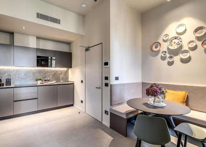 Seety Spartaco Милан