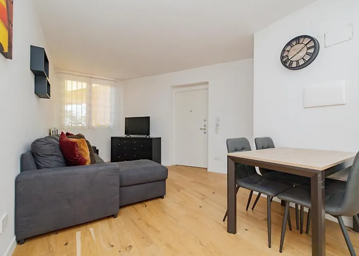 Bnbest San Siro 6 Pax Appartement *