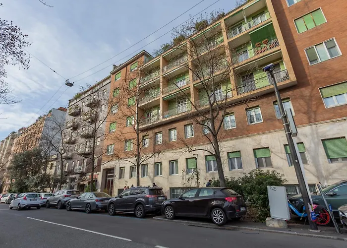 Comfort And Design Between Portello And Citylife Apartment