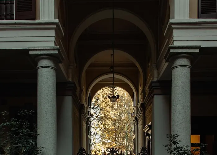 Lodovica Milano-metro M4-navigli-bocconi 아파트