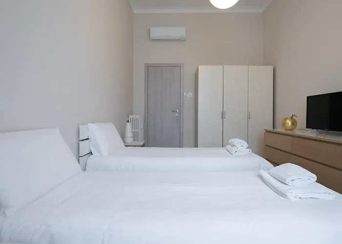 Italianway - Leoncavallo 45 * Milano