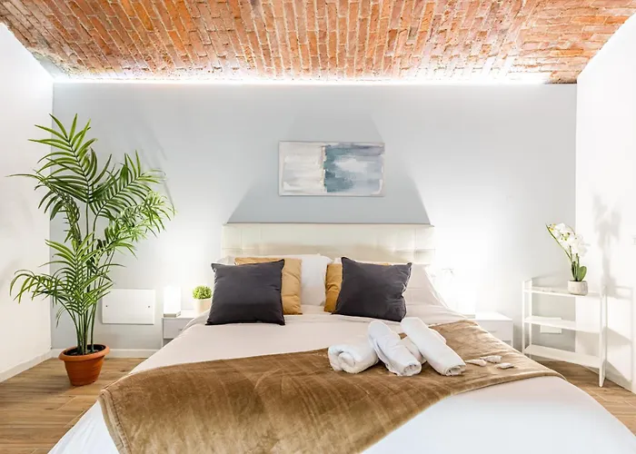 Colonna Lovely Loft - 10 Min Duomo - Buonarroti M1 Milano