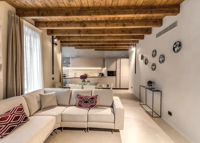 Apartment Seety Porta Romana Statue *