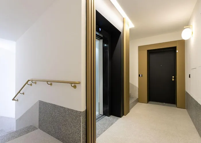 Appartamento Le Corti Segrete. Petrella Milano