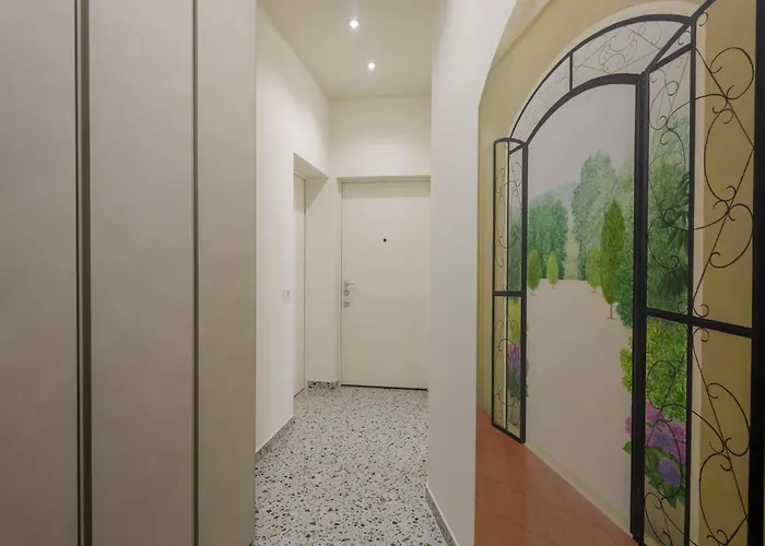 Gian Giacomo Mora, 13 Raffinato Monolocale In Centro Mailand
