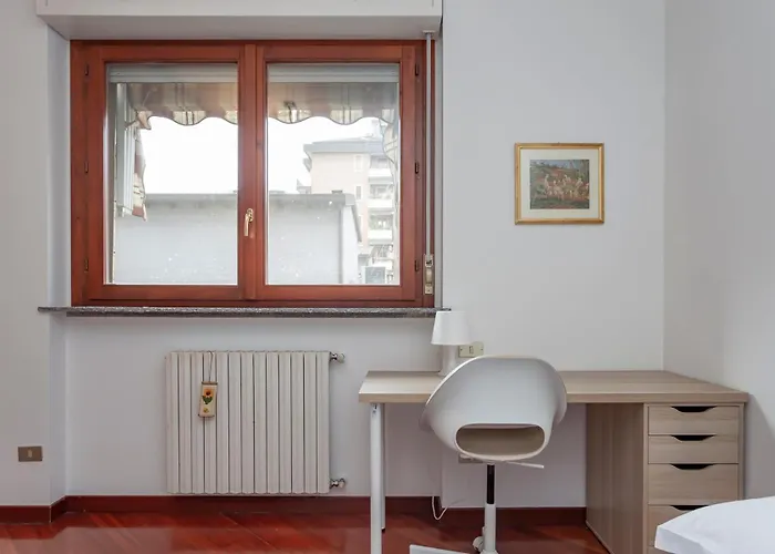 Metro 4 Spacious And Bright Three-room דירה מילאנו