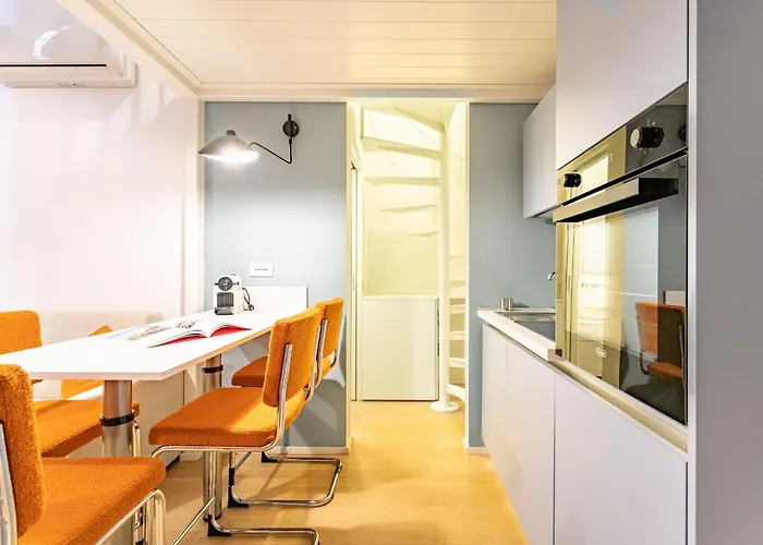 Apartment Borromei Milan