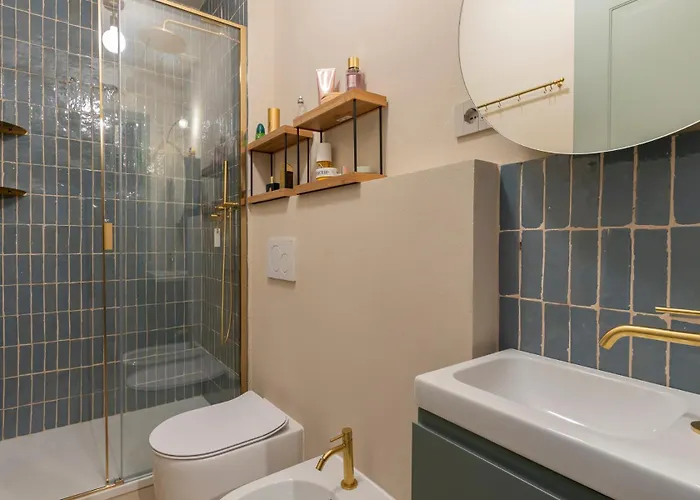 M4 Elegance And Style Near The Metro Апартаменты *