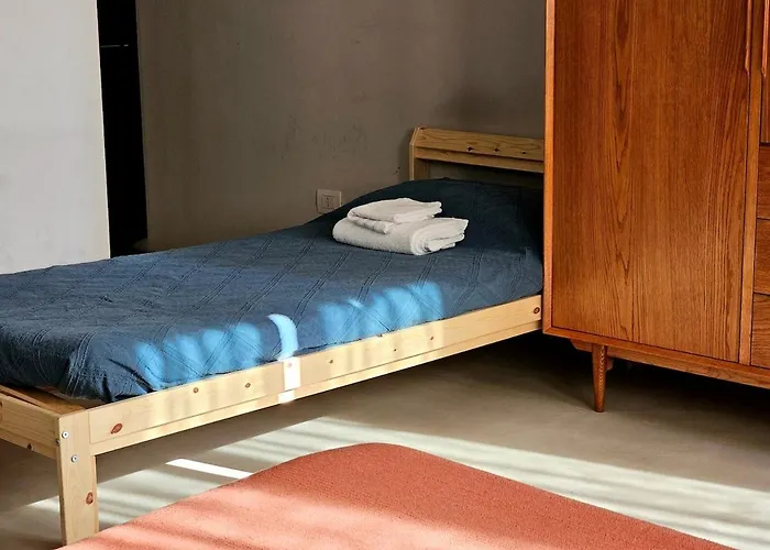 Appartamento Modern Loft A Few Stops From The Center *