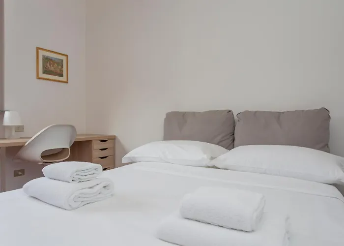 Metro 4 Spacious And Bright Three-room 아파트 밀라노