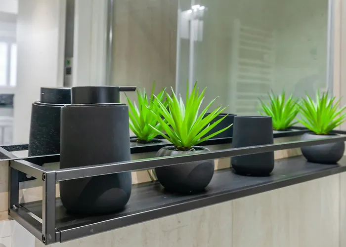 Urban Jungle M3 Duomo 12 Min Apartment *