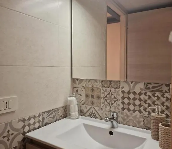 公寓 Acasadiimma Family Loft Bocconi-duomo Con Wi-fi Corte Interna Super Silenzioso 米兰