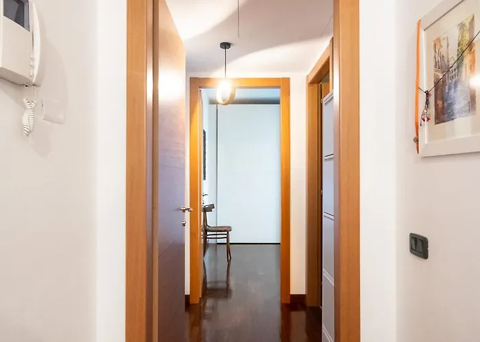 Sky Garden - Private Garage Apartament Mediolan