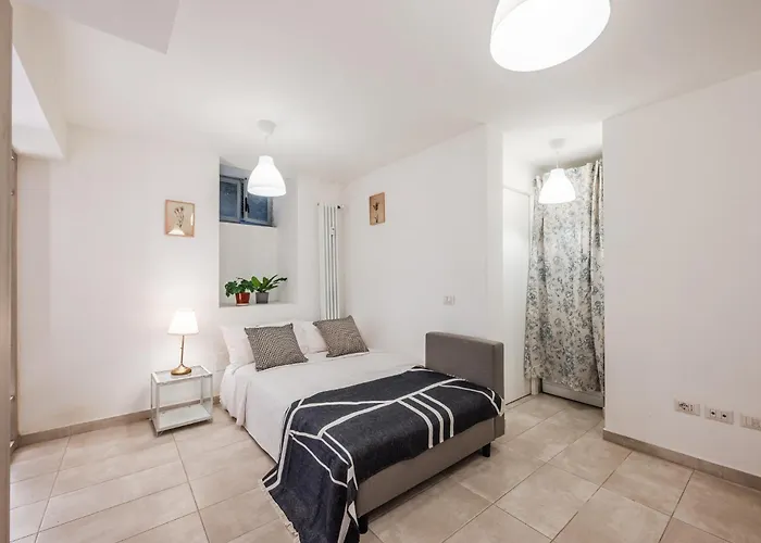 Apartment The Botanical Court - Porta Venezia *