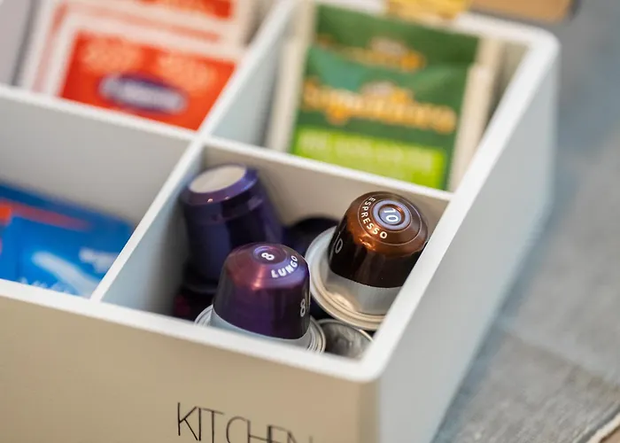 Apartment Entire With Patio In The Isola Area Mailand