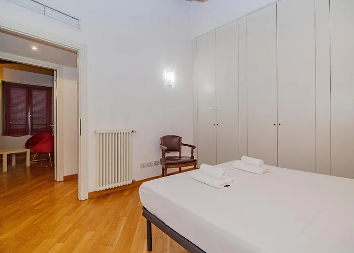 Διαμέρισμα Bnbest Walk In Duomo 4-6 Pax Μιλάνο