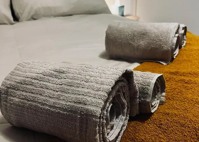 Premium Duomo Metro1, Comolake Trains11 *